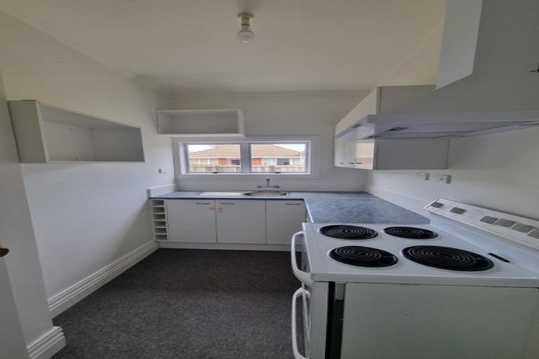 Photo of property in 15 Wai-iti Crescent, Woburn, Lower Hutt, 5010