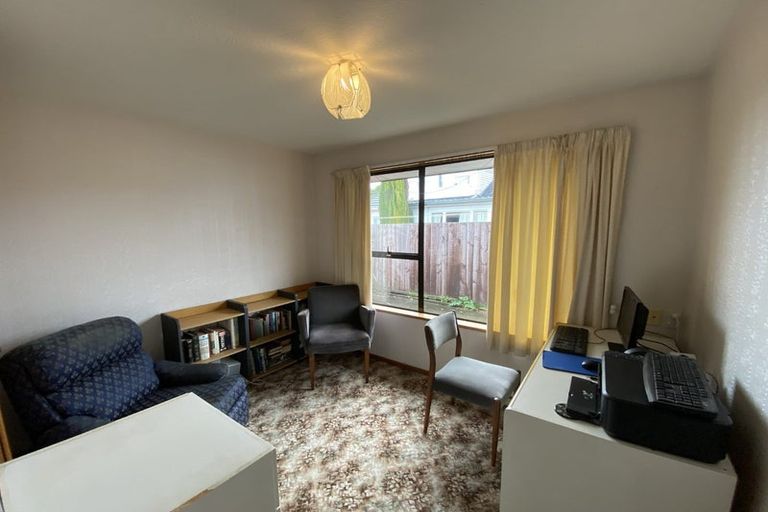 Photo of property in 132 Reynolds Avenue, Bishopdale, Christchurch, 8053