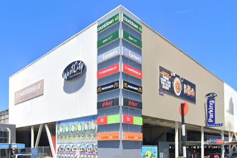 Photo of property in 8/22 Denver Avenue, Sunnyvale, Auckland, 0612