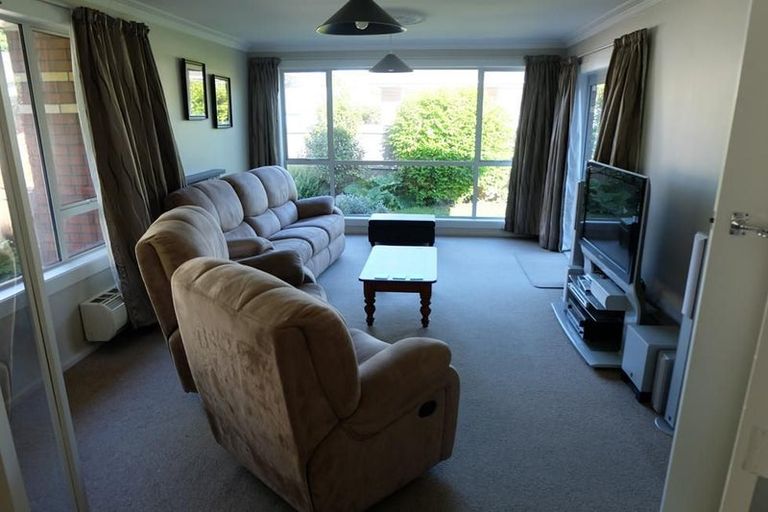 Photo of property in 61 Woodbury Street, Russley, Christchurch, 8042