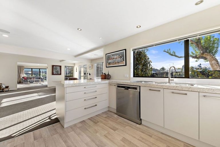 Photo of property in 7 Harrods Court, Ilam, Christchurch, 8053