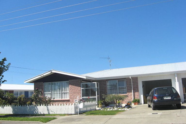 Photo of property in 2 Glover Crescent, Blenheim, 7201