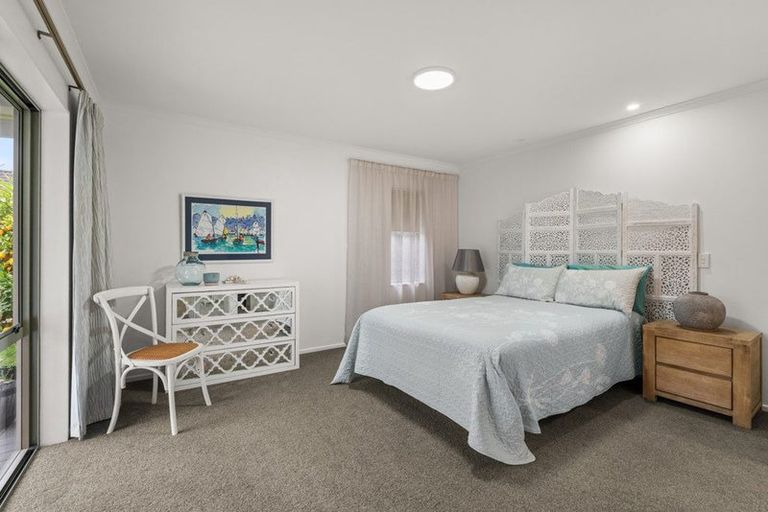 Photo of property in 11 Saint Kilda Place, Papamoa Beach, Papamoa, 3118