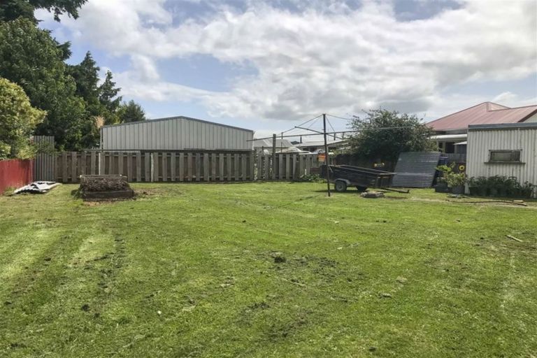 Photo of property in 63 Elles Road, Otautau, 9610