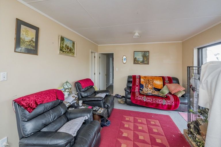 Photo of property in 9 Simcox Street, Otaki Beach, Otaki, 5512