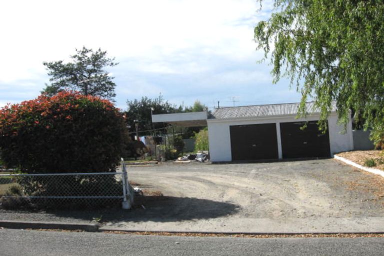 Photo of property in 1 Cross Street, Geraldine, 7930