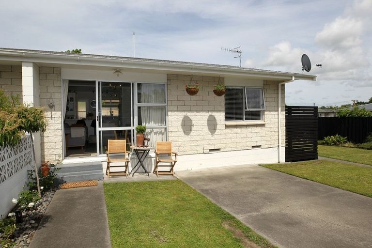 Photo of property in 4/50 Middle Road, Havelock North, 4130