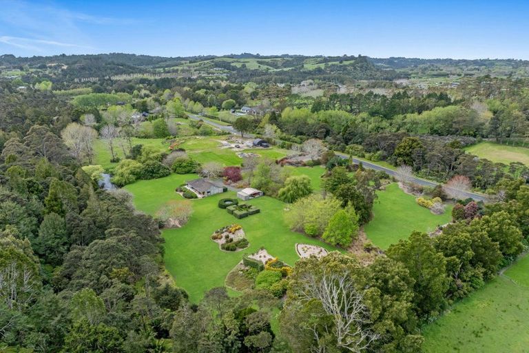 Photo of property in 60 Robinson Road, Coatesville, Albany, 0793