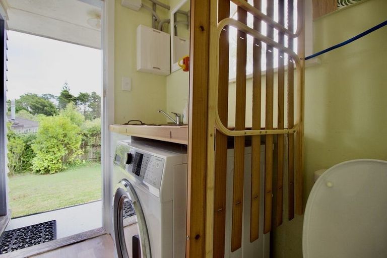 Photo of property in 62 Tudor Road, Henderson, Auckland, 0610