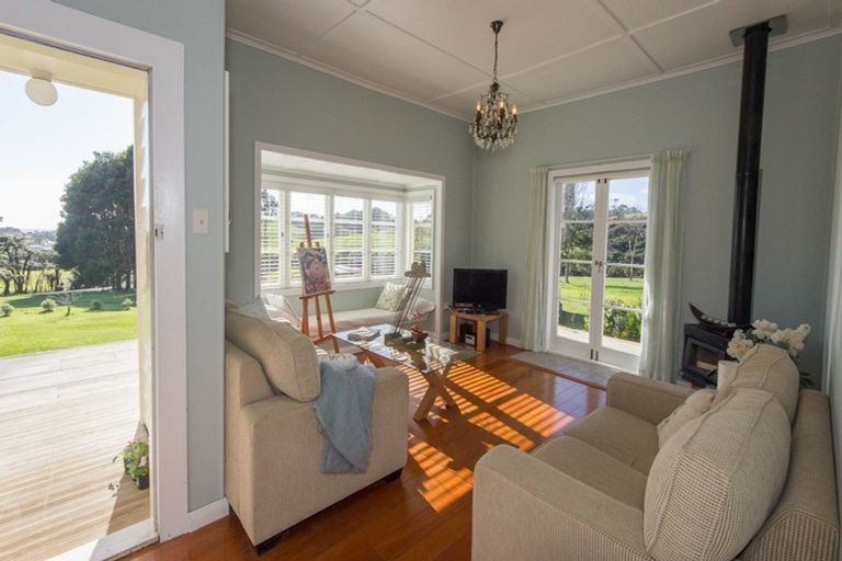 Photo of property in 4 Amelie Place, Coopers Beach, 0420