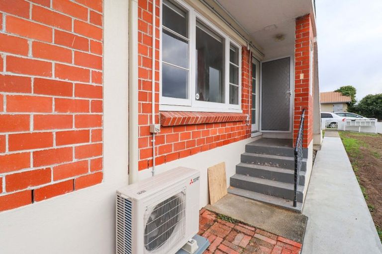 Photo of property in 2 Argyle Grove, Trentham, Upper Hutt, 5018