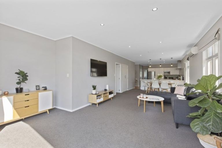 Photo of property in 21 Pilmuir Street, Hutt Central, Lower Hutt, 5010