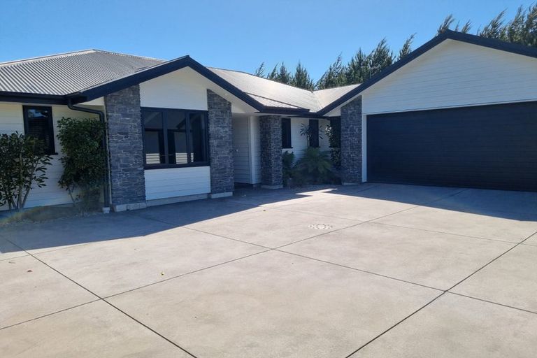 Photo of property in 38 Styx River Place, Spencerville, Christchurch, 8083