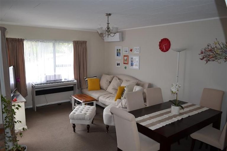 Photo of property in 97 Athena Drive, Totara Vale, Auckland, 0629