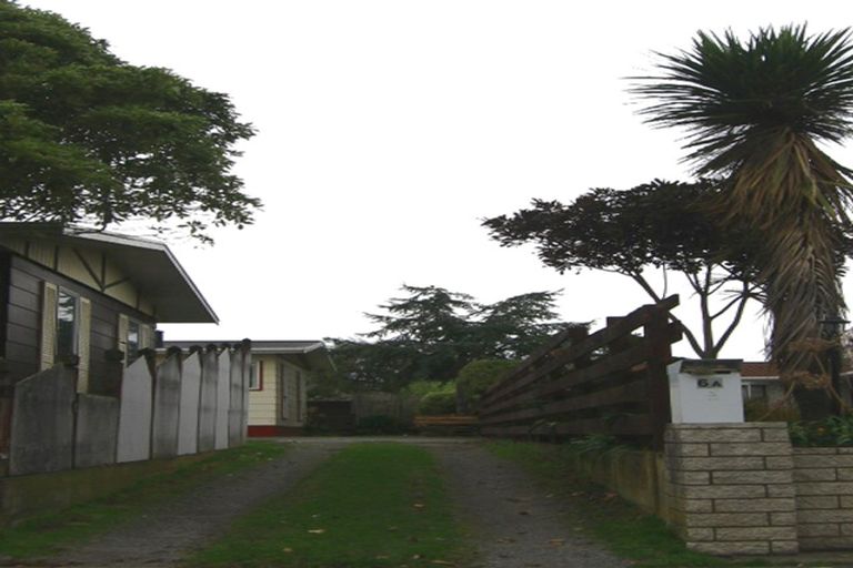 Photo of property in 6a Meadowbrook Drive, Cloverlea, Palmerston North, 4412