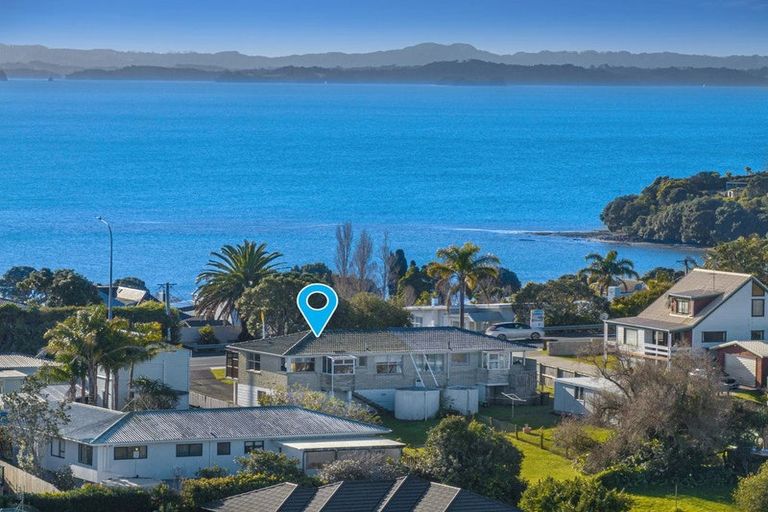 Photo of property in 2/941 Whangaparaoa Road, Manly, Whangaparaoa, 0930