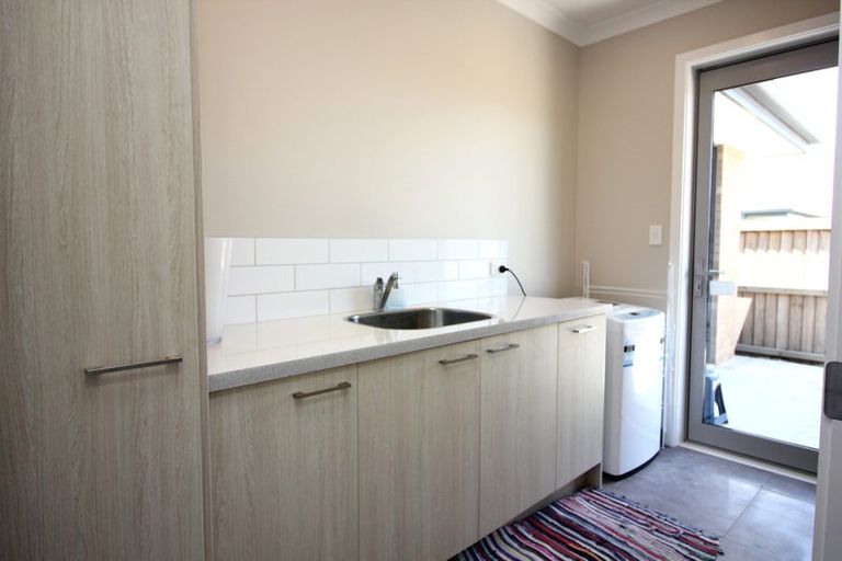 Photo of property in 5 Loeb Place, Rolleston, 7614