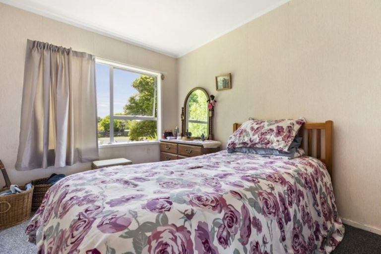 Photo of property in 5 Sunlands Drive, Manurewa, Auckland, 2102