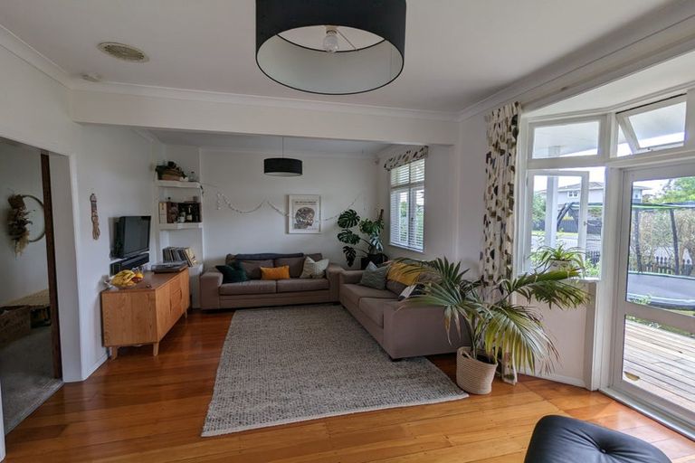 Photo of property in 50 Hollis Road, Paraparaumu Beach, Paraparaumu, 5032