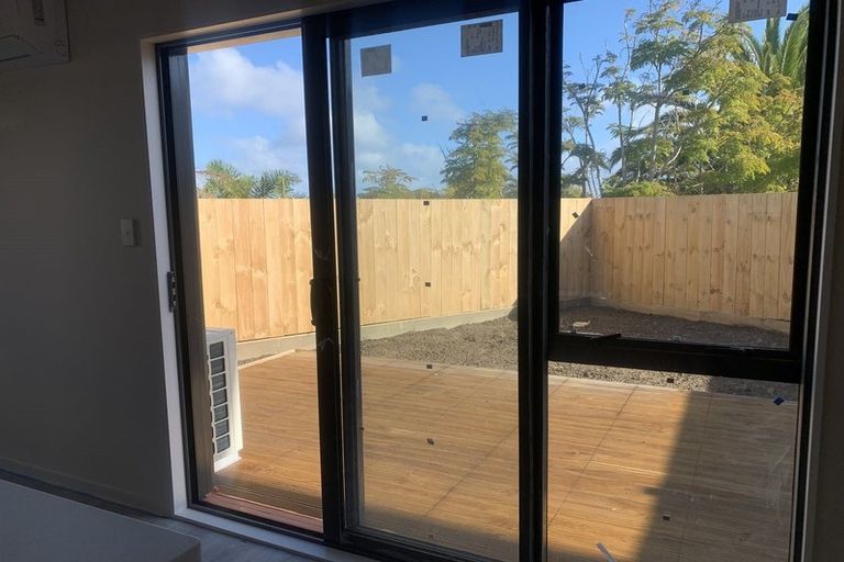 Photo of property in 98 Cardiff Road, Pakuranga, Auckland, 2010