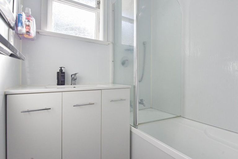 Photo of property in 51 Gordon Road, Western Heights, Rotorua, 3015