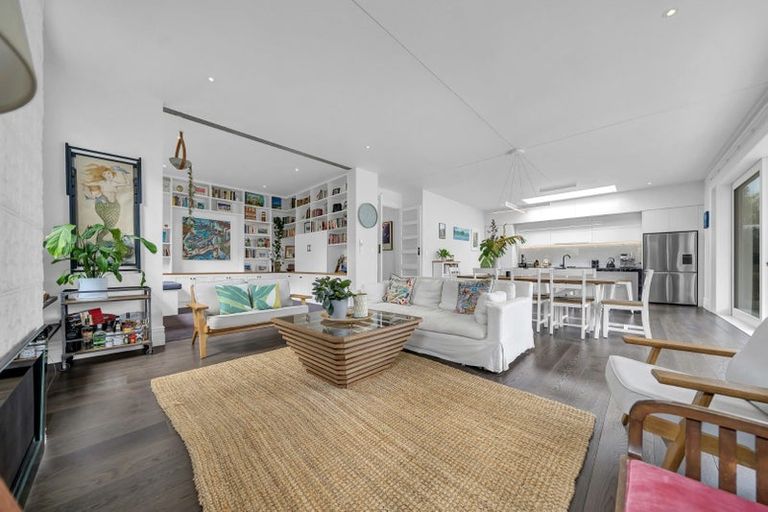 Photo of property in 23 Cheltenham Road, Devonport, Auckland, 0624