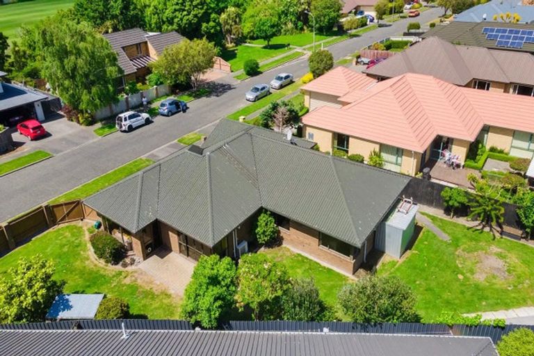 Photo of property in 6 Shenley Drive, Belfast, Christchurch, 8051