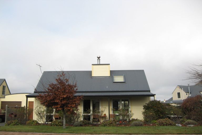 Photo of property in 4a Juniper Place, Frankton, Queenstown, 9300