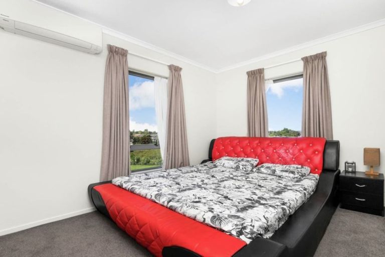 Photo of property in 30 Ipukarea Street, Weymouth, Auckland, 2103