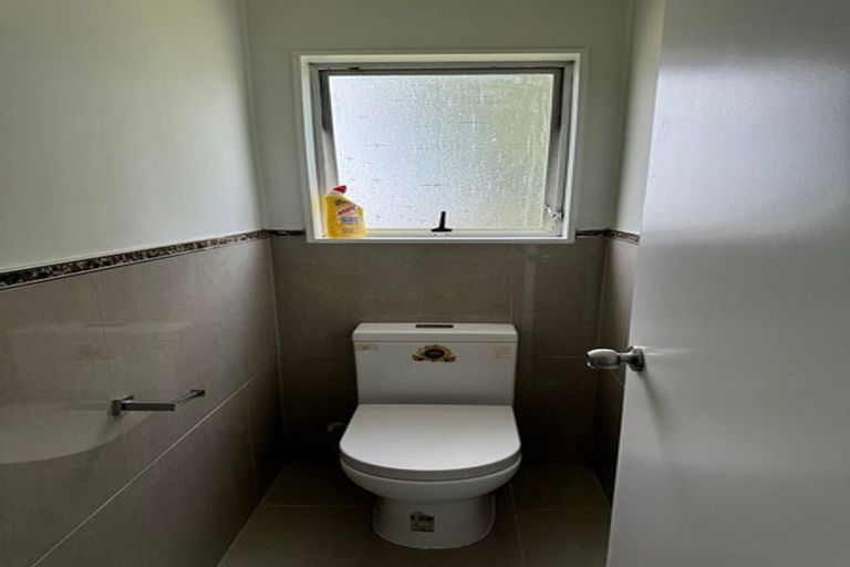 Photo of property in 1/42 Moncrieff Avenue, Clendon Park, Auckland, 2103