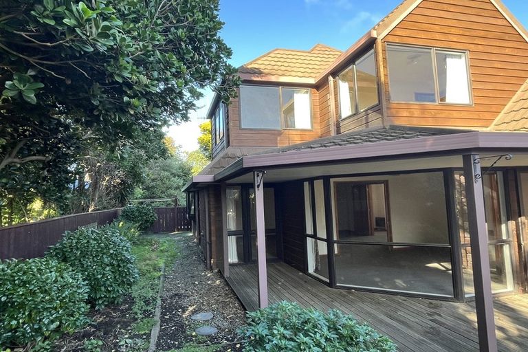 Photo of property in 9a Phoenix Avenue, Hokowhitu, Palmerston North, 4410