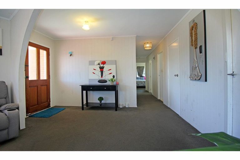 Photo of property in 52 Henwood Road, Mangere East, Auckland, 2024