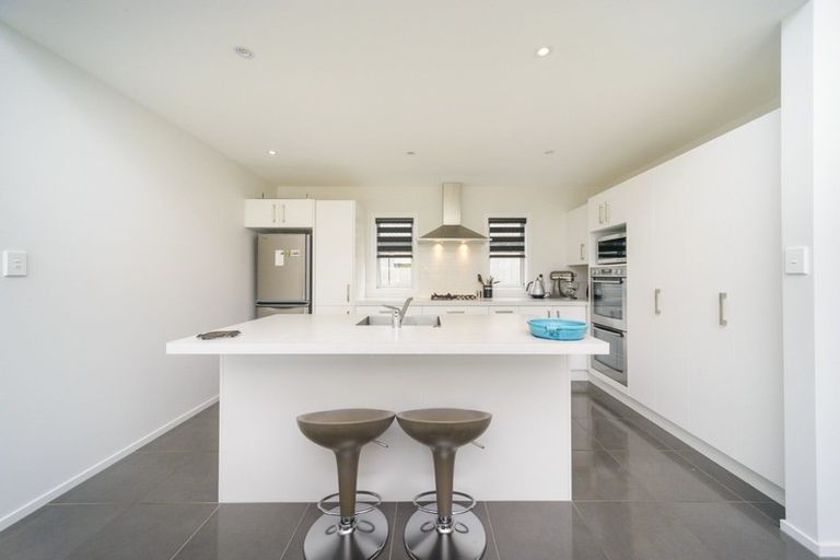 Photo of property in 3 Levi Place, Kelvin Grove, Palmerston North, 4414