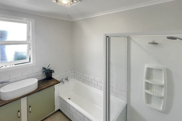 Photo of property in 8 Taunton Place, Lynmouth, New Plymouth, 4310