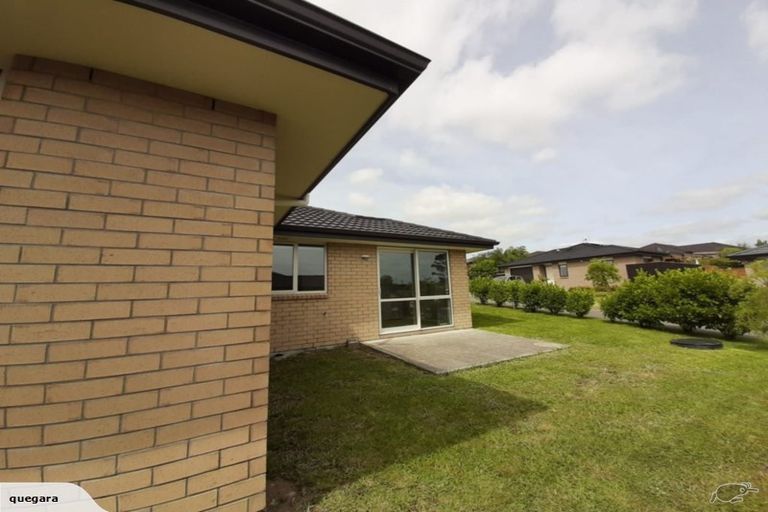 Photo of property in 19 Anna Lane, Glen Eden, Auckland, 0602