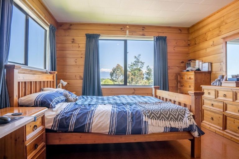 Photo of property in 811 Te Whiti Road, Te Whiti, Masterton, 5884