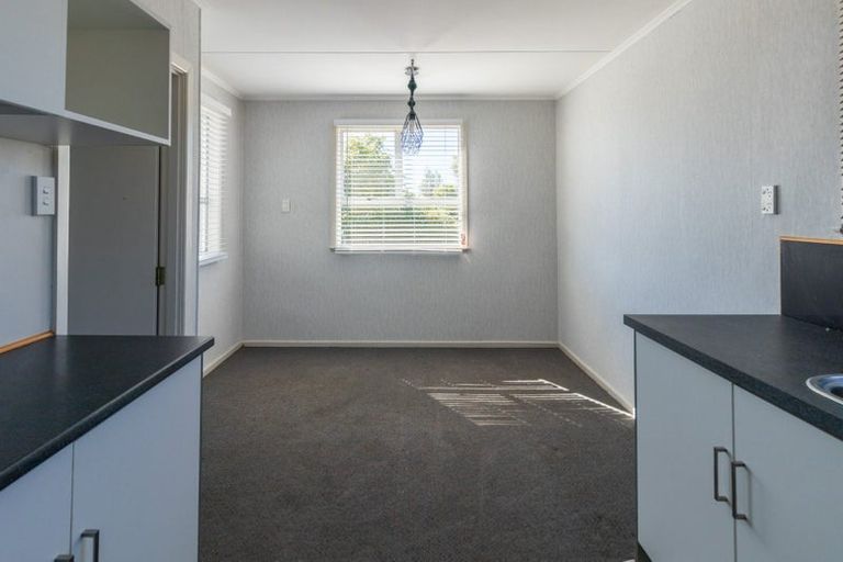 Photo of property in 11 Forfar Crescent, Rockdale, Invercargill, 9812