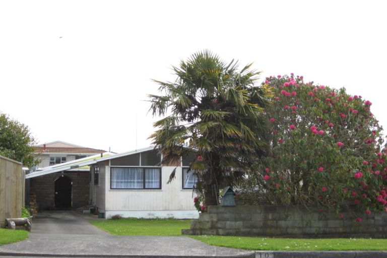 Photo of property in 10 Konini Street, Inglewood, 4330