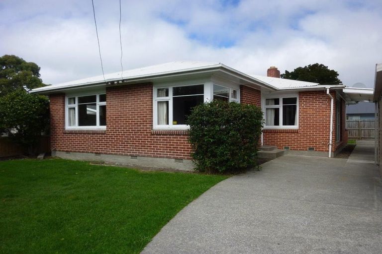 Photo of property in 4 Milnebank Street, Upper Riccarton, Christchurch, 8041