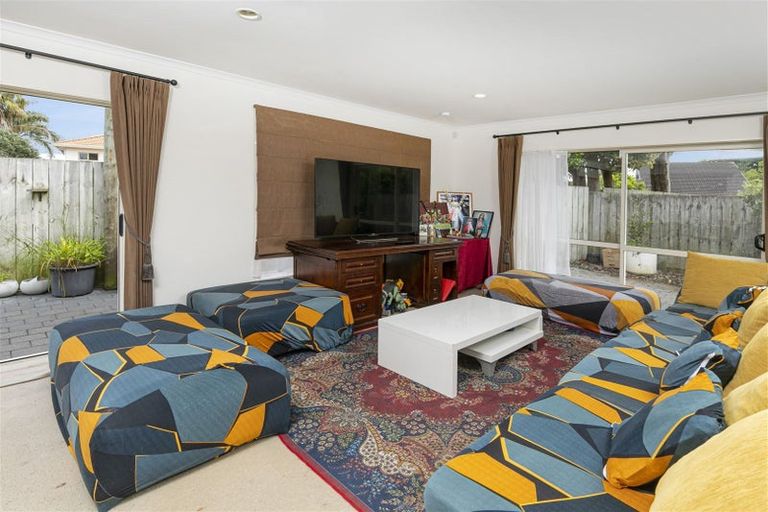 Photo of property in 79a Sturges Road, Henderson, Auckland, 0612