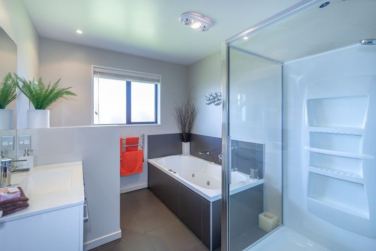 Photo of property in 20 Boulez Mews, Rolleston, 7614