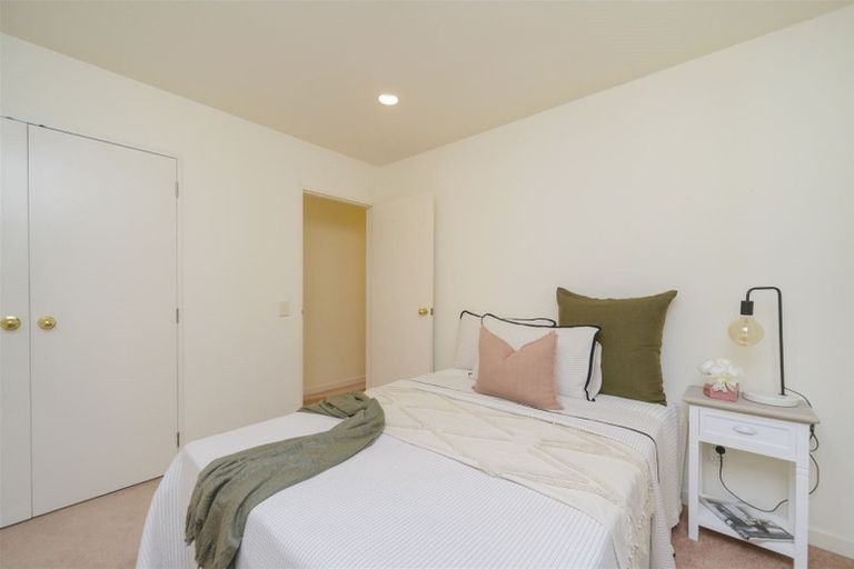 Photo of property in 127 Summerhill Drive, Fitzherbert, Palmerston North, 4410