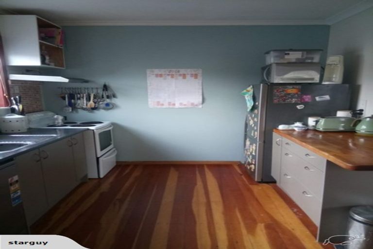 Photo of property in 3 Garden Road, Avalon, Lower Hutt, 5011