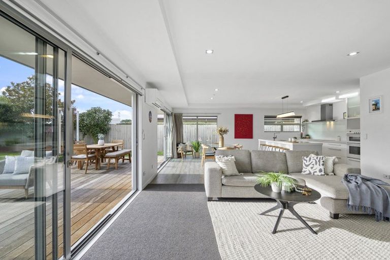 Photo of property in 11 Siding Lane, Prebbleton, 7604