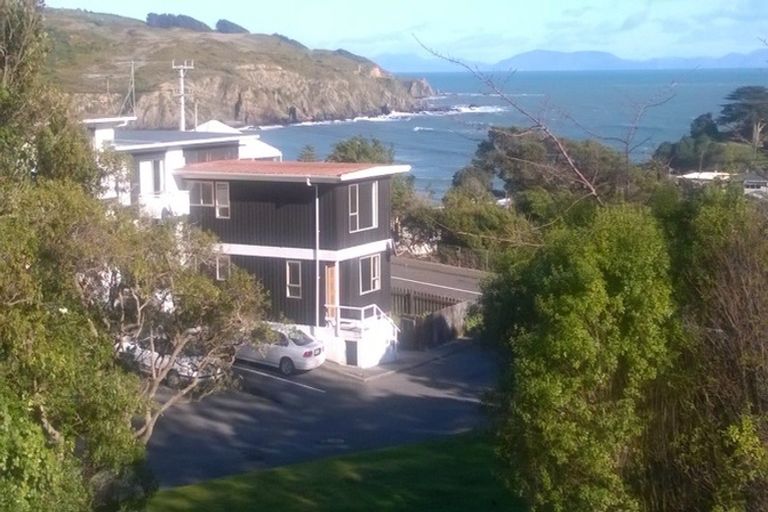 Photo of property in 1/12 Thornley Street, Titahi Bay, Porirua, 5022