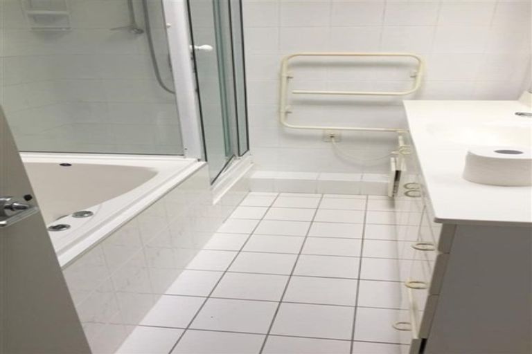 Photo of property in 3 Poseidon Place, Half Moon Bay, Auckland, 2012