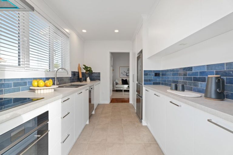 Photo of property in 9 Watea Road, Sandringham, Auckland, 1025
