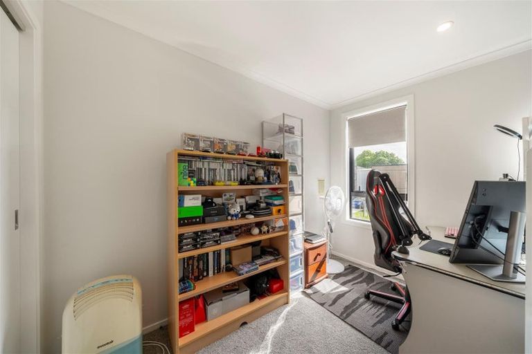 Photo of property in 5 Reid Lane, Wallaceville, Upper Hutt, 5018