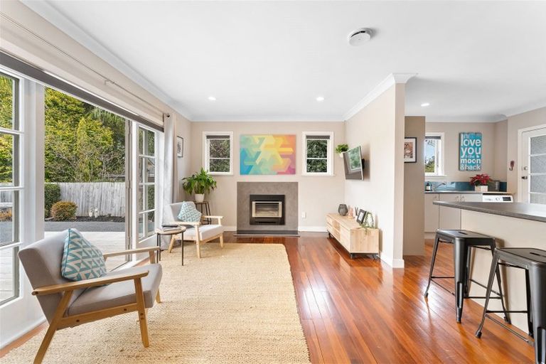 Photo of property in 15 Waimauku Station Road, Waimauku, 0812