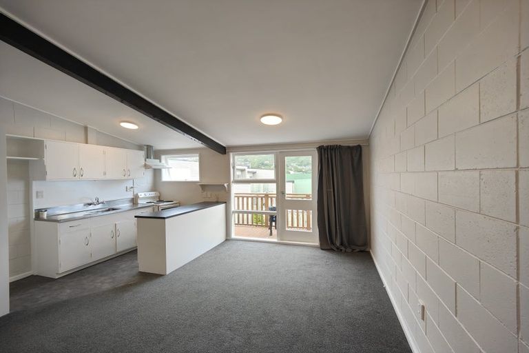Photo of property in 5/21 Collins Avenue, Tawa, Wellington, 5028